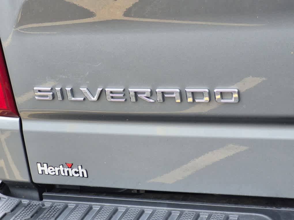 Used 2023 Chevrolet Silverado 1500 LT AWD/4WD image 20