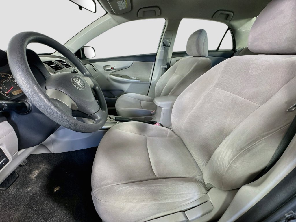 Used 2011 Toyota Corolla LE FWD image 17