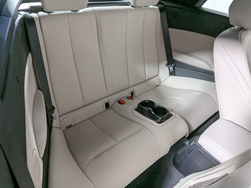 Used 2020 BMW 230i xDrive Convertible w/ Premium Package image 41