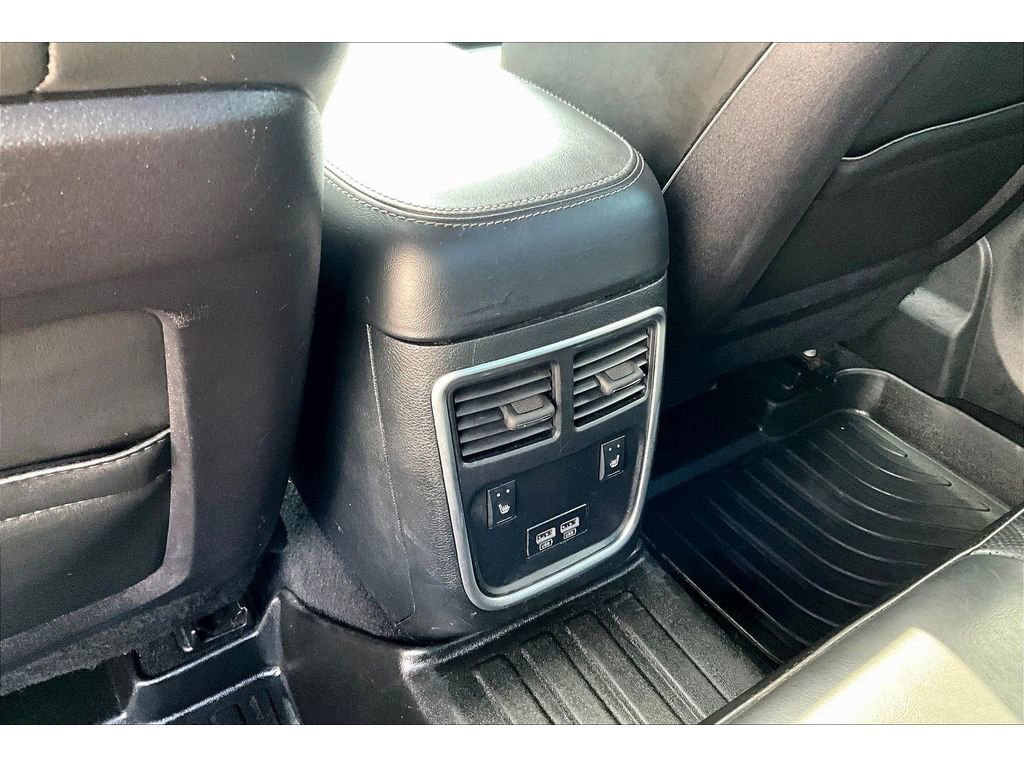 Used 2020 Dodge Charger SXT w/ Leather Interior Group RWD image 34