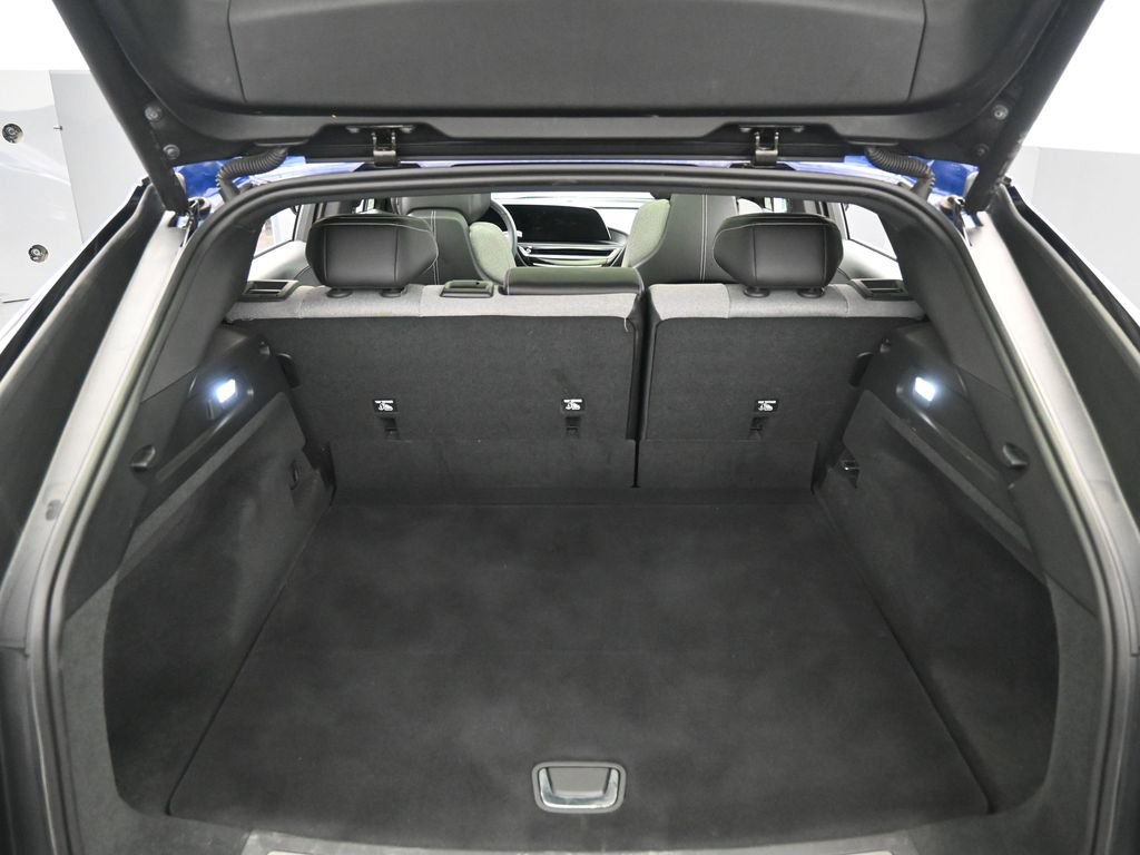 Used 2024 Cadillac Lyriq Tech image 27