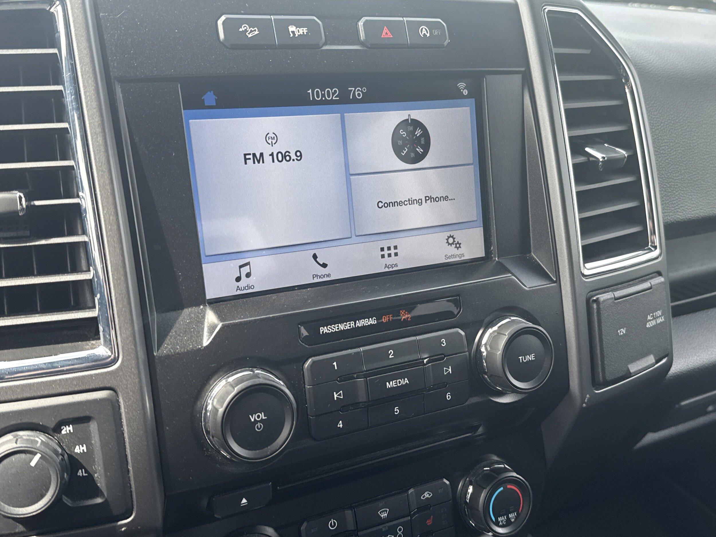 Used 2016 Ford F150 XLT w/ Equipment Group 302A Luxury AWD/4WD image 23