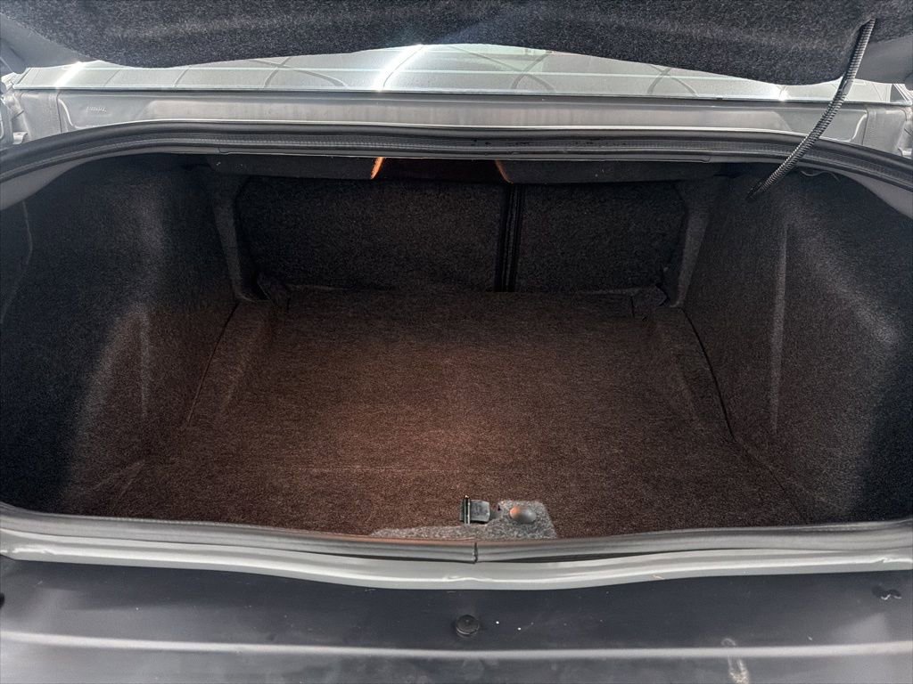 Used 2023 Dodge Challenger R/T w/ Plus Package image 20