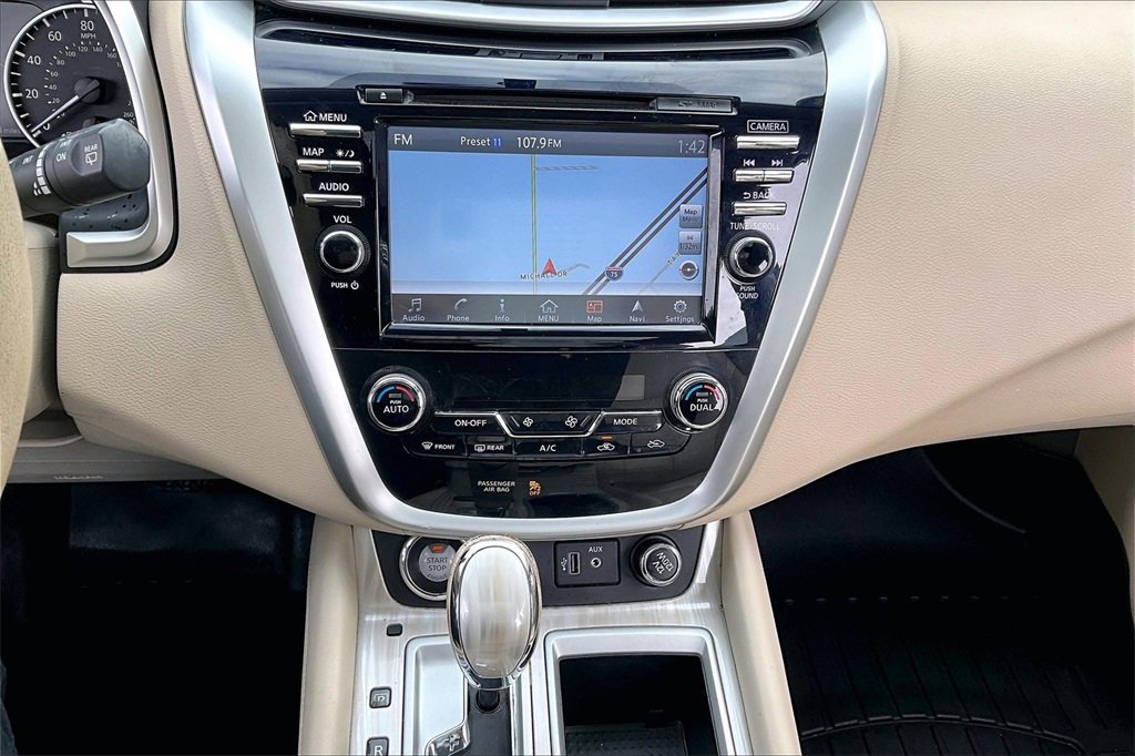 Used 2018 Nissan Murano SL image 16