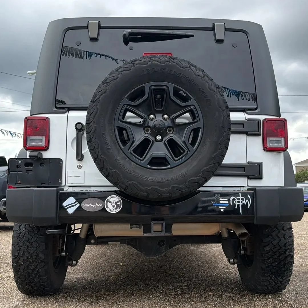 Used 2015 Jeep Wrangler Unlimited Sport AWD/4WD image 7
