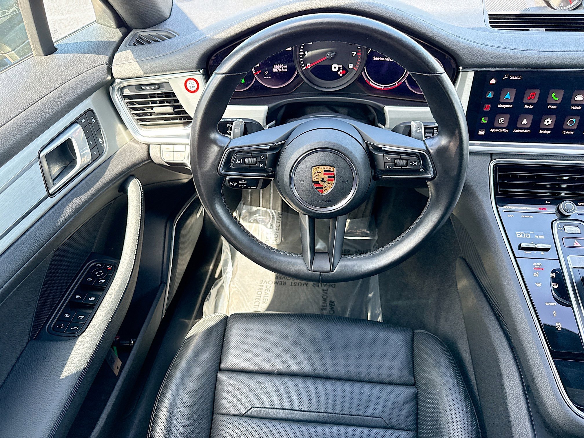 Used 2022 Porsche Panamera 4 Platinum Edition image 17