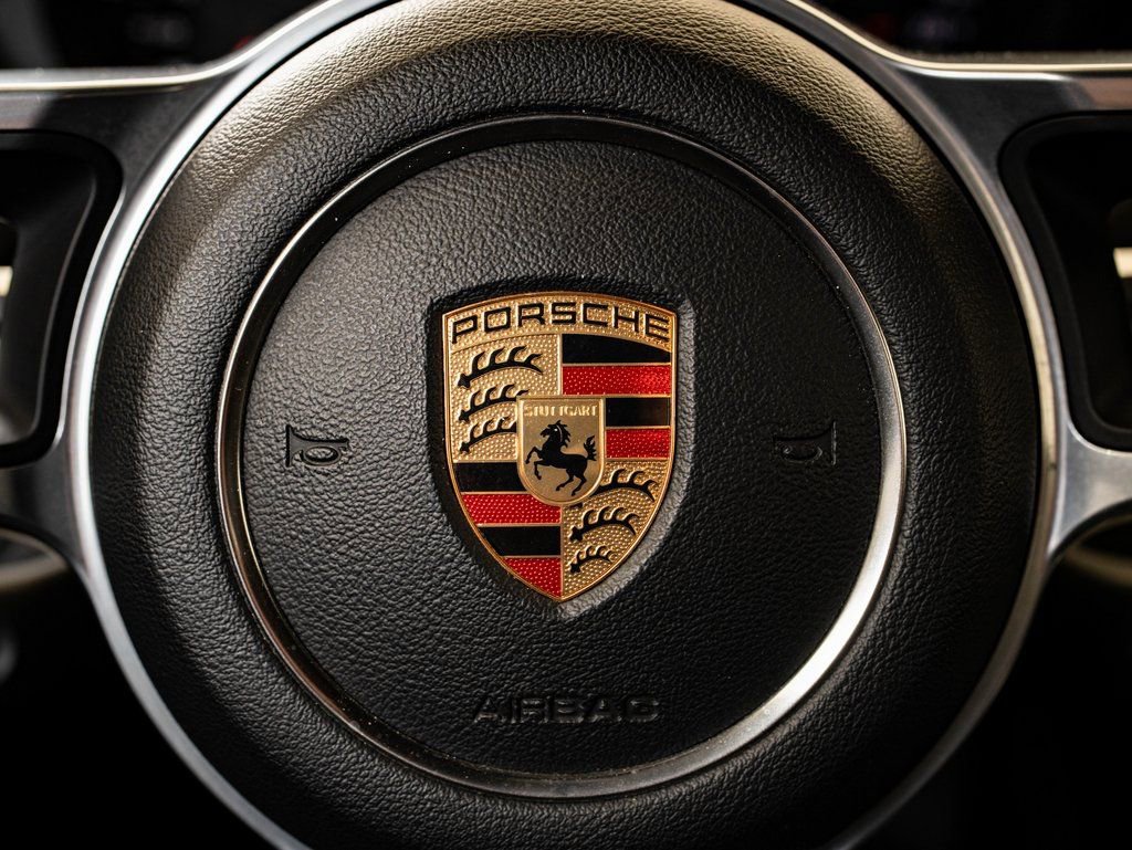 Used 2021 Porsche 718 Boxster image 32