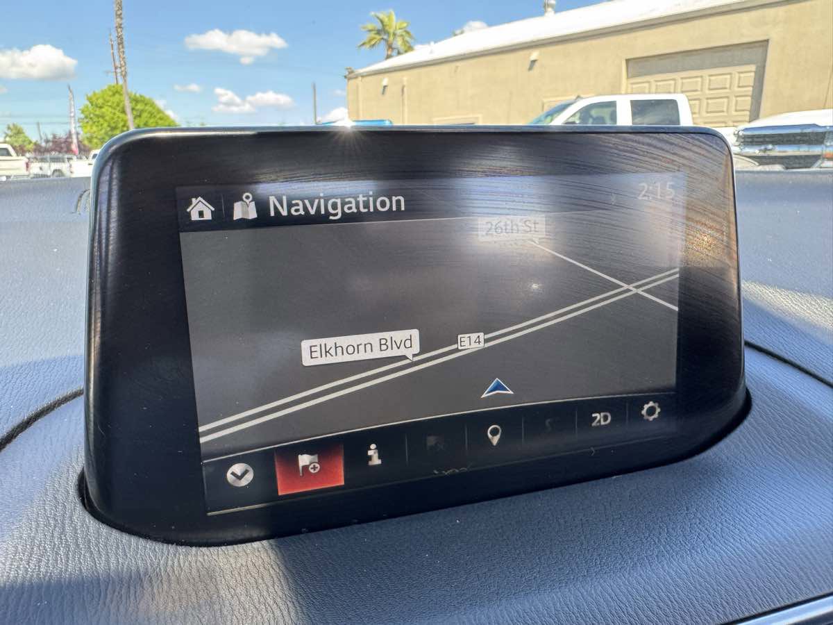 Used 2017 MAZDA MAZDA3 Grand Touring FWD image 24