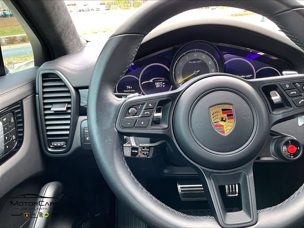 Used 2022 Porsche Cayenne Turbo GT image 18