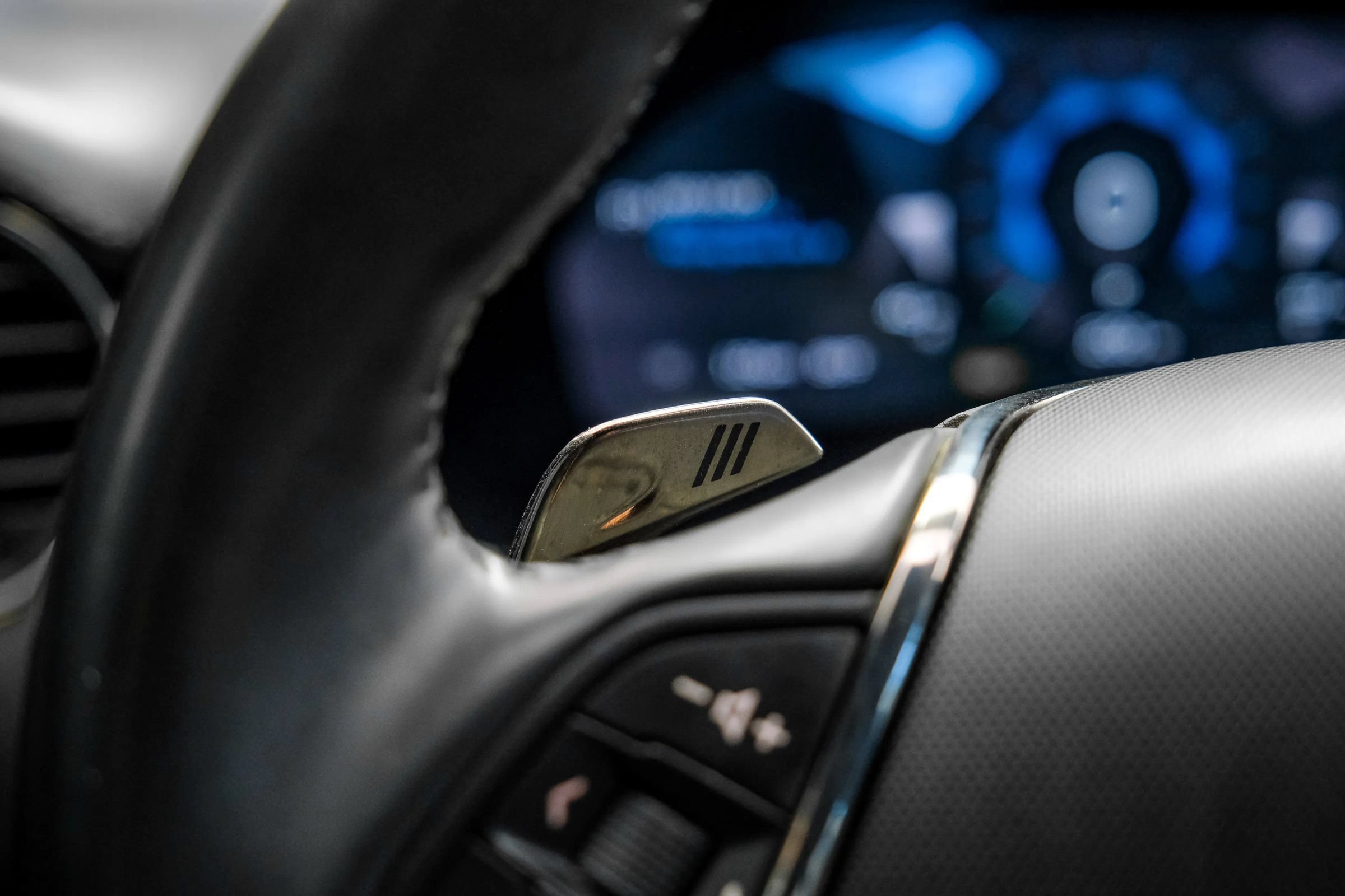 Used 2018 Karma Revero Luxury RWD image 16
