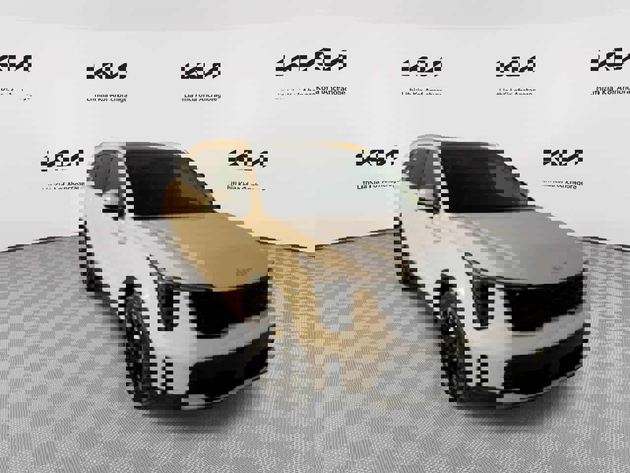 Certified 2025 Kia Sorento EX w/ Panoramic Sunroof Package image 2