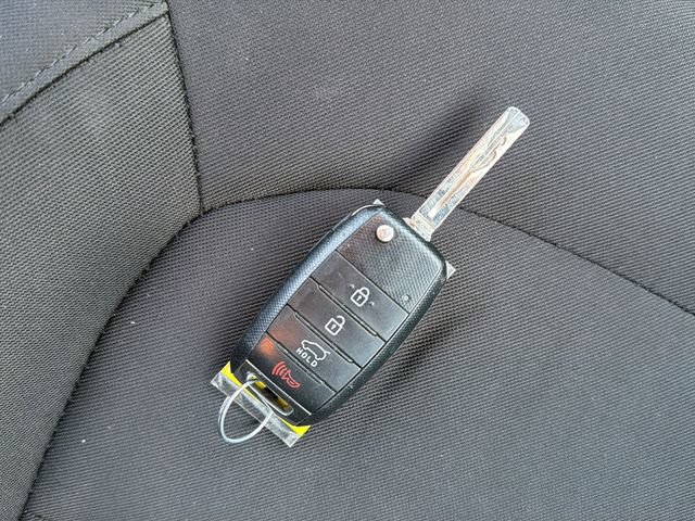 Used 2018 Kia Soul FWD image 28