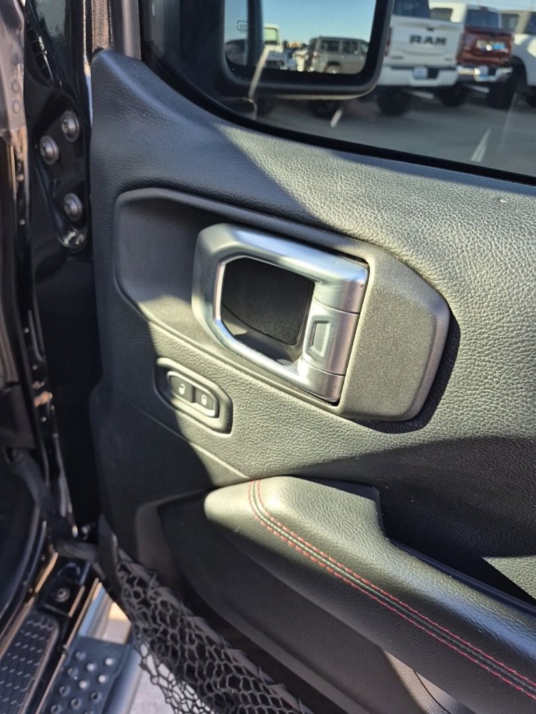 Used 2018 Jeep Wrangler Unlimited Rubicon image 14