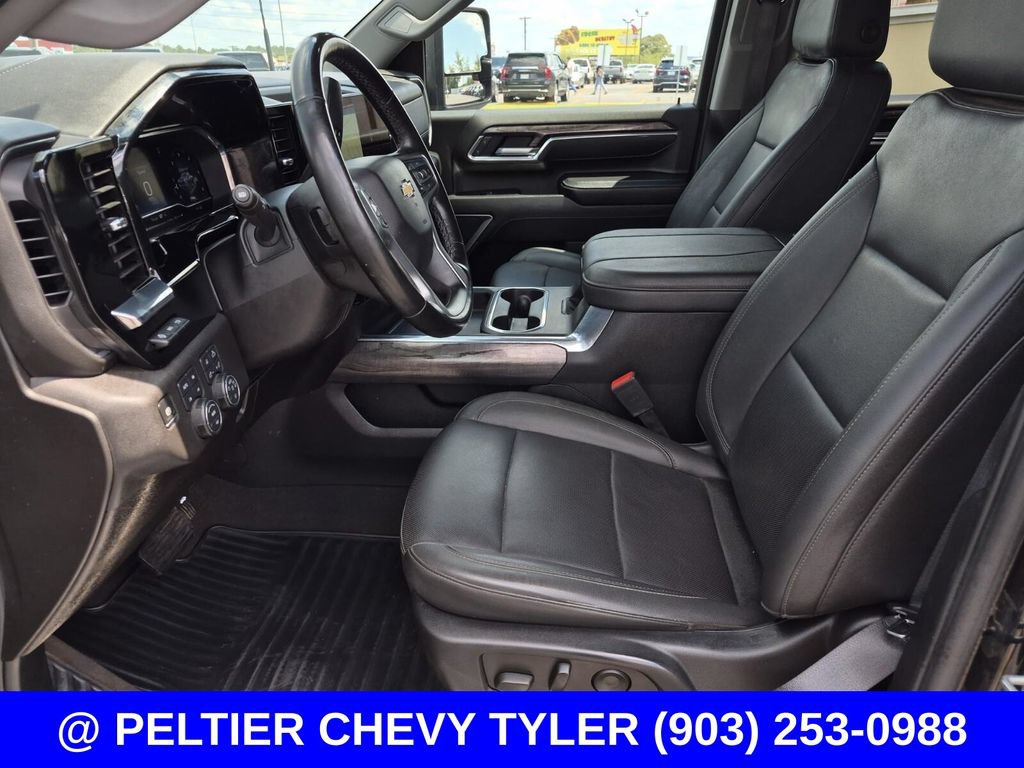 Used 2025 Chevrolet Silverado 2500 LTZ w/ Z71 Chrome Sport Edition AWD/4WD image 37