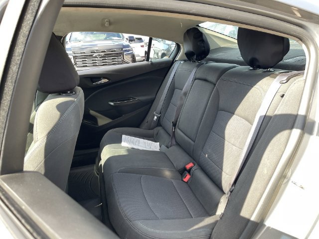 Used 2017 Chevrolet Cruze LT w/ Convenience Package FWD image 23