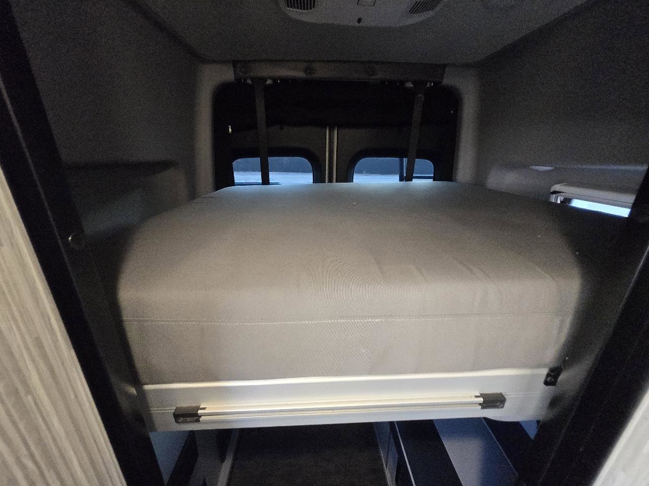 Used 2020 Mercedes-Benz Sprinter 2500 image 61