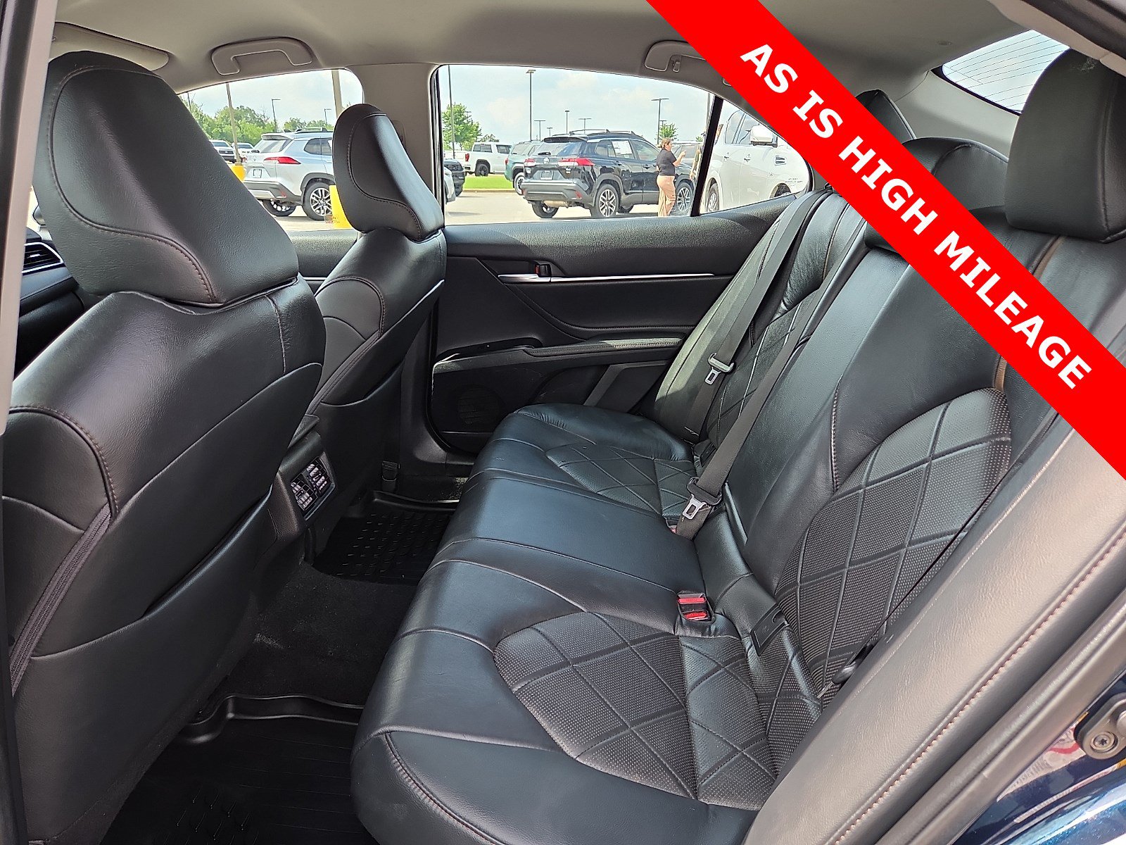 Used 2018 Toyota Camry XLE FWD image 10