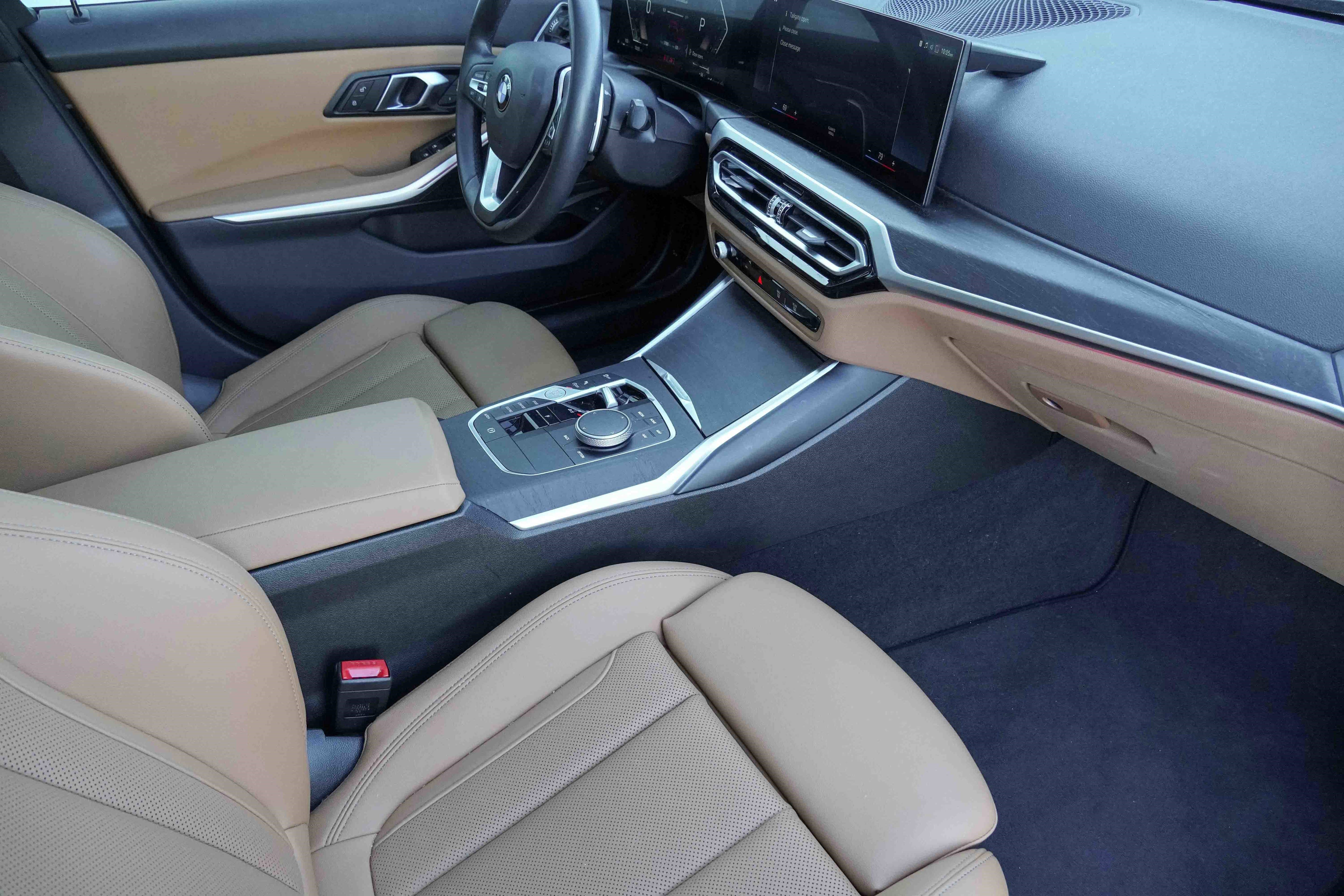 Used 2024 BMW 330i Sedan w/ Convenience Package image 11