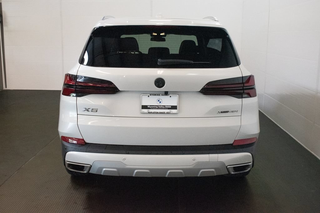Used 2024 BMW X5 xDrive40i w/ Premium Package AWD/4WD image 5