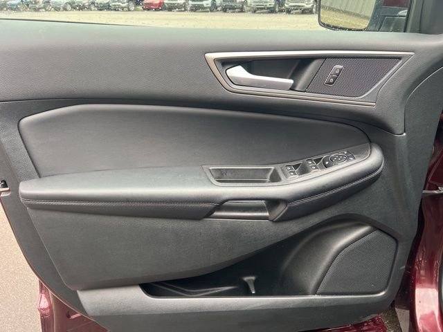 Used 2023 Ford Edge SEL AWD/4WD image 21