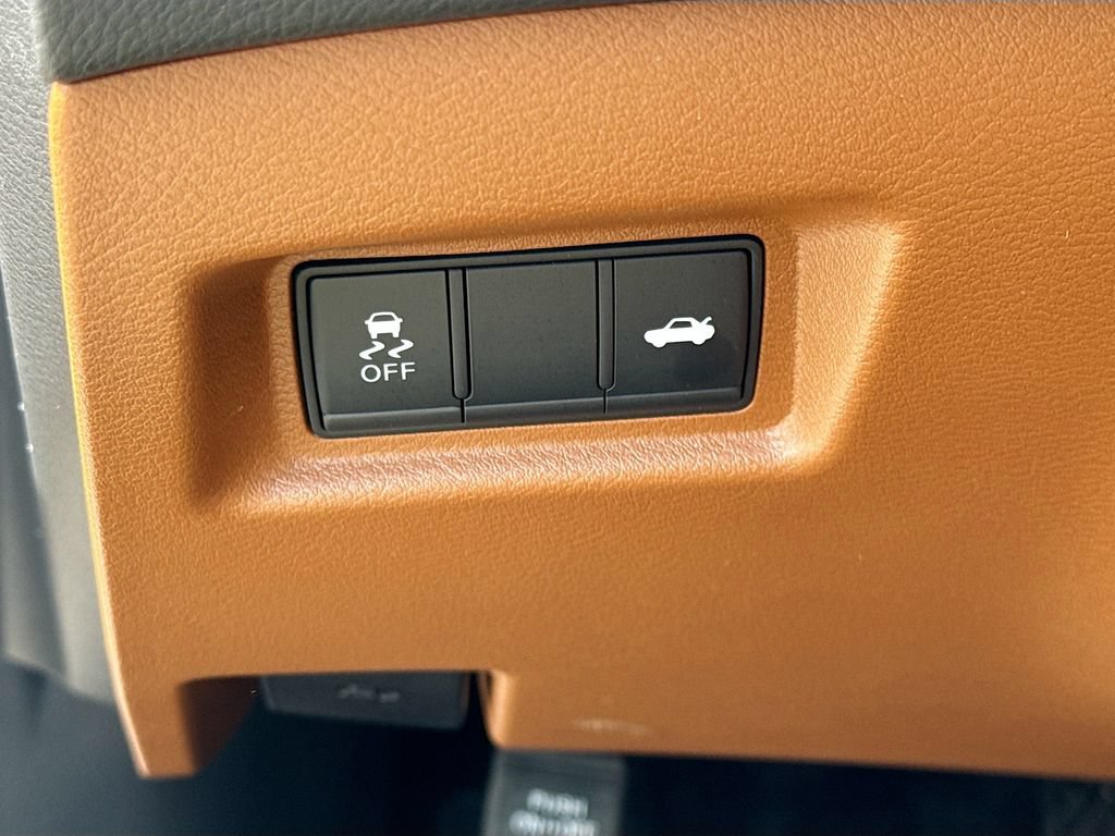 Used 2023 INFINITI Q50 Sensory RWD image 11