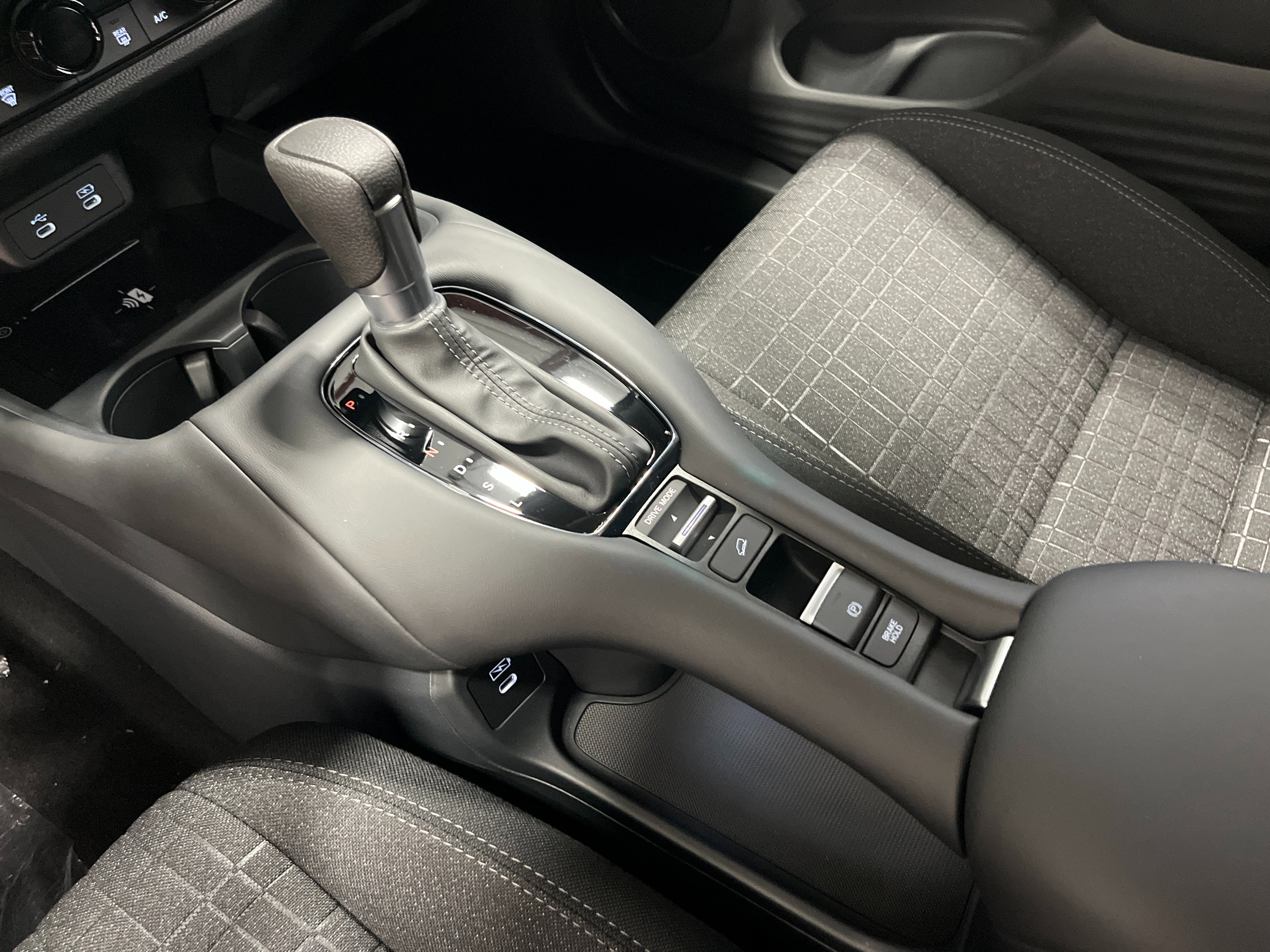 Certified 2026 Honda HR-V LX image 20