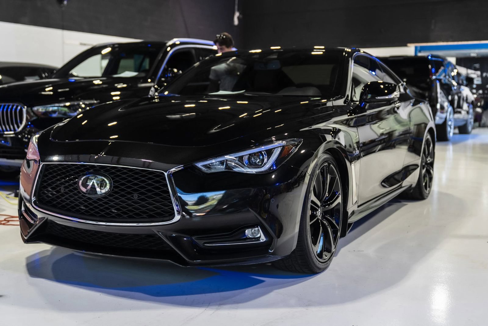 Used 2019 INFINITI Q60 Red Sport 400 w/ Proactive Package RWD image 2
