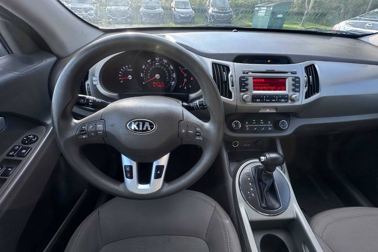 Used 2013 Kia Sportage LX AWD/4WD image 12