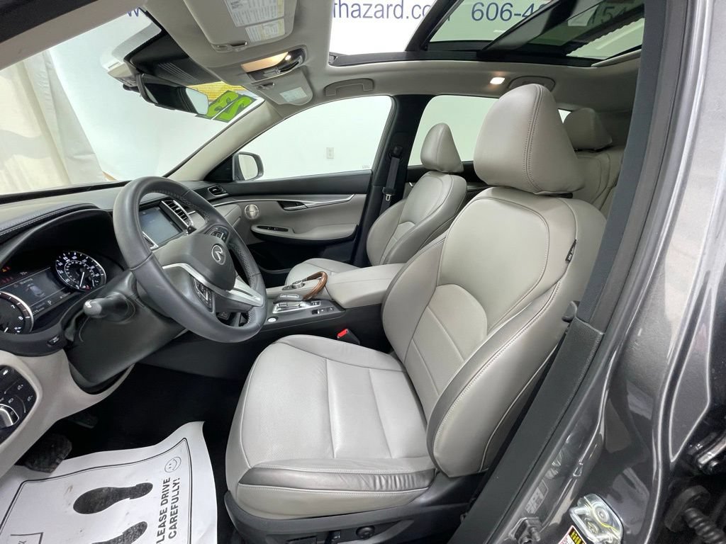 Used 2023 INFINITI QX50 Luxe AWD/4WD image 15