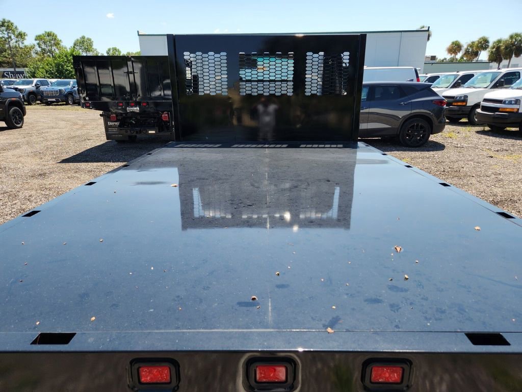 New 2024 Chevrolet Low Cab Forward RWD image 9
