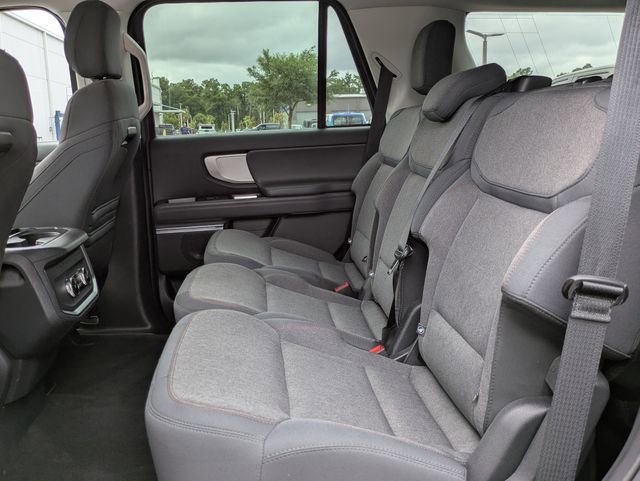 Used 2025 Ford Expedition Active AWD/4WD image 10