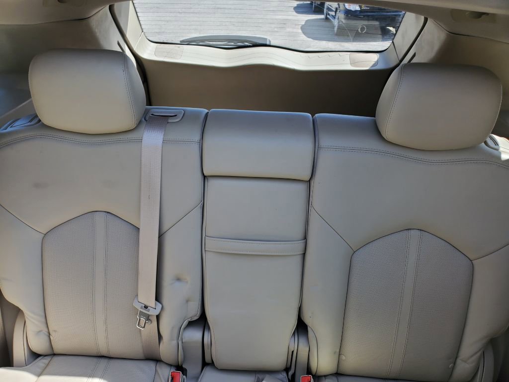 Used 2015 Cadillac SRX Performance w/ Driver Awareness Package image 23