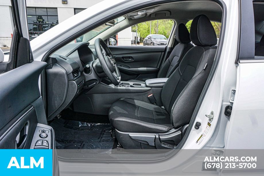 Used 2025 Nissan Sentra S image 19