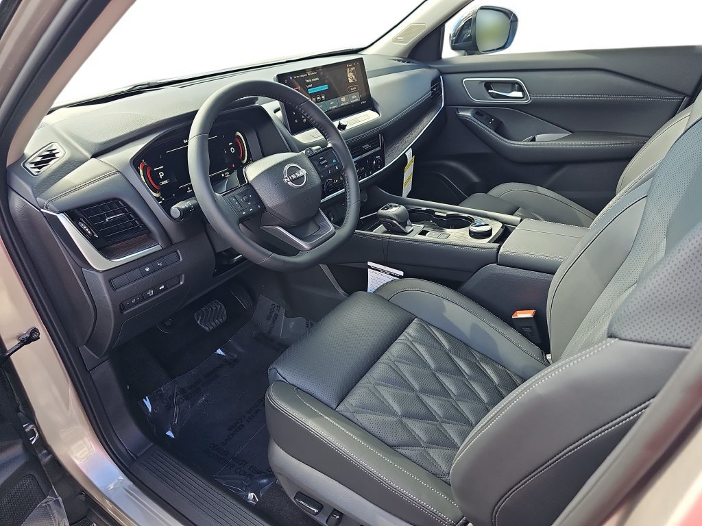 New 2026 Nissan Rogue Platinum w/ Platinum Premium Package AWD/4WD image 16
