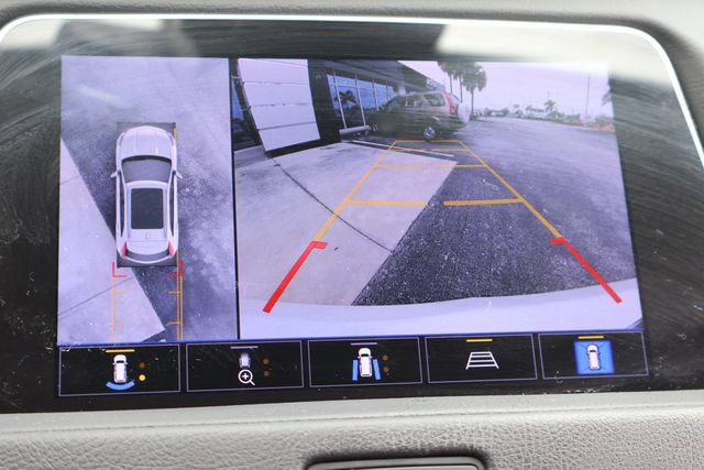 Used 2022 Cadillac XT4 Premium Luxury w/ Enhanced Visibility Package FWD image 28