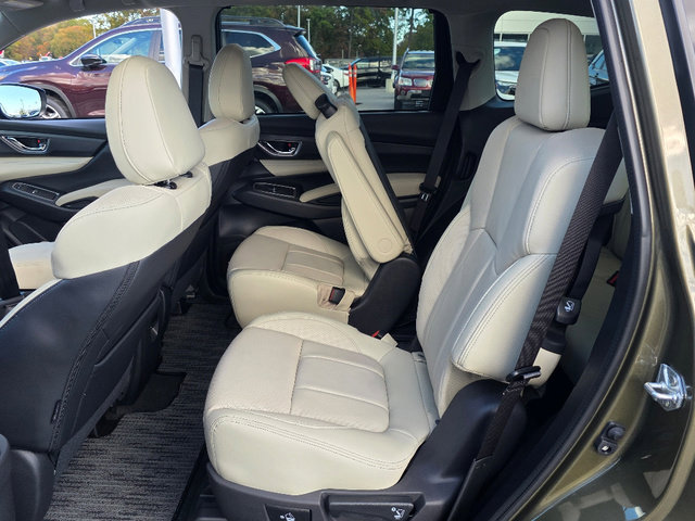 New 2025 Subaru Ascent Limited image 13