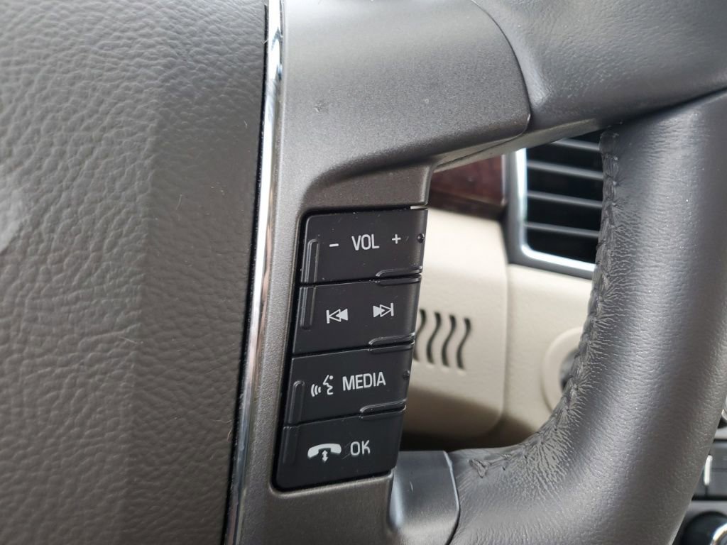 Used 2011 Ford Taurus Limited w/ 301A Rapid Spec Order Code image 18