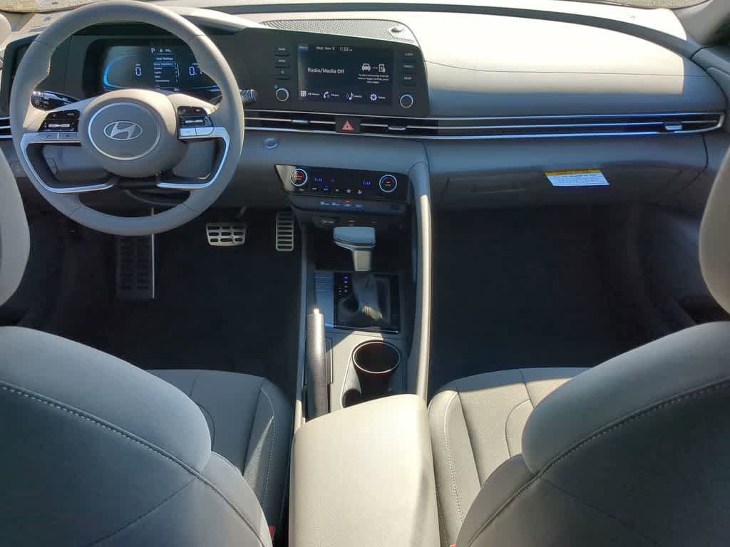 New 2026 Hyundai Elantra Sport FWD image 16