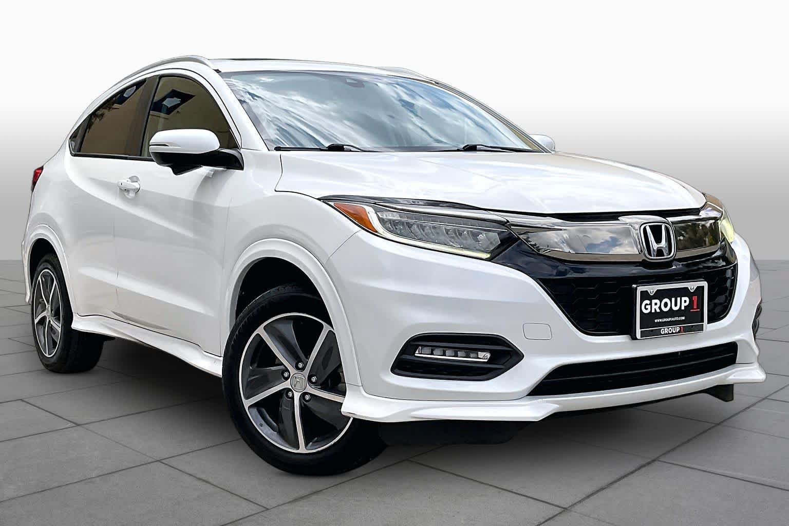 Used 2019 Honda HR-V Touring image 3