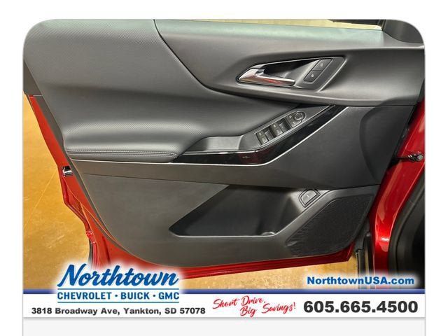 New 2026 Chevrolet Equinox LT w/ Convenience Package II AWD/4WD image 10