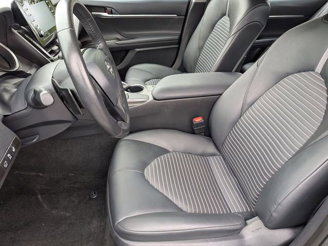 Used 2024 Toyota Camry SE FWD image 11