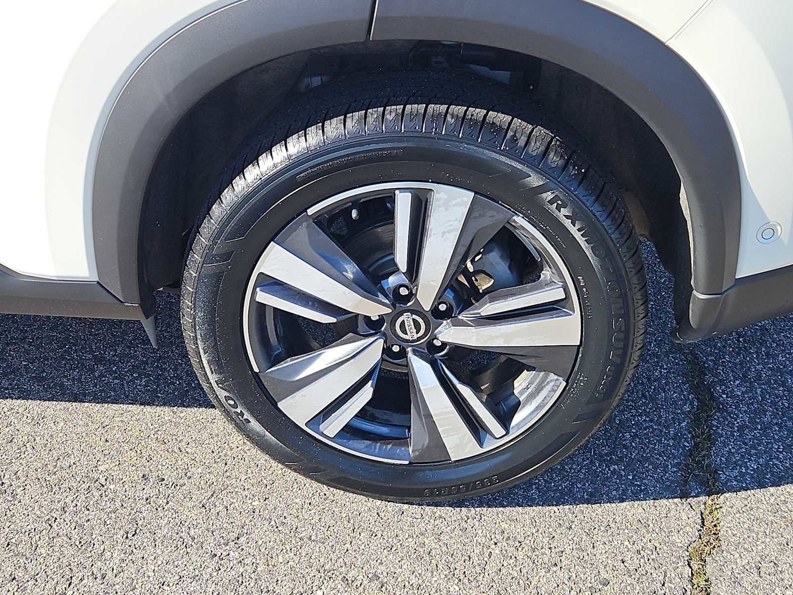 Used 2021 Nissan Rogue Platinum AWD/4WD image 8