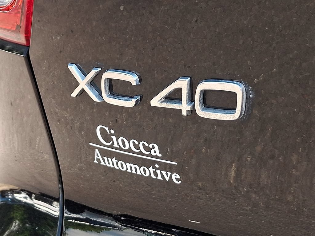Used 2021 Volvo XC40 T5 Inscription w/ Climate Package AWD/4WD image 29