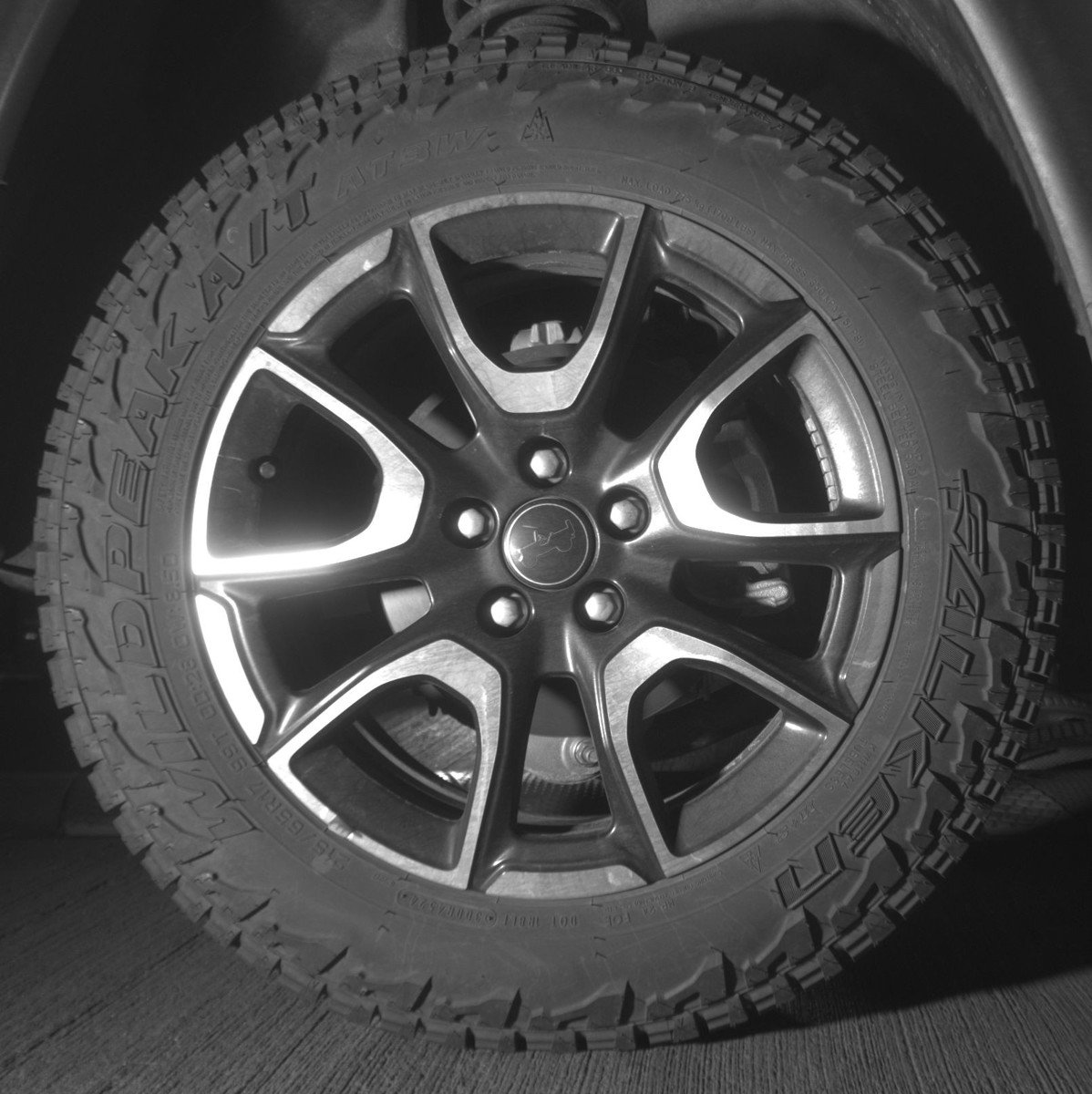 Used 2025 Jeep Compass Trailhawk image 15