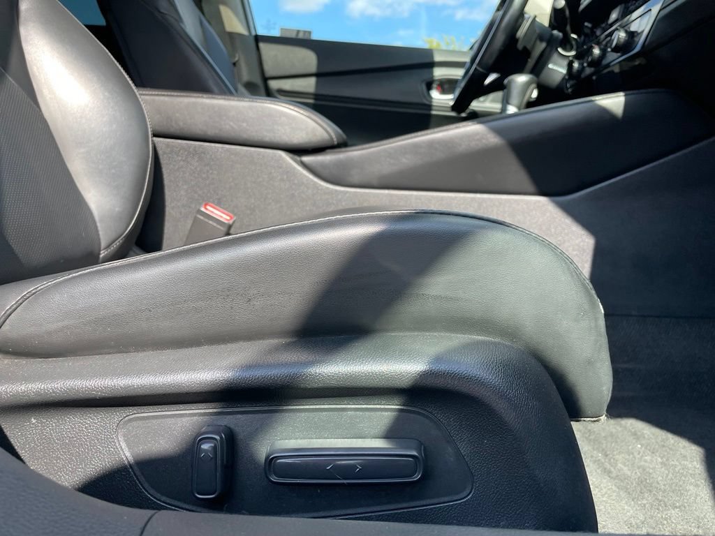 Certified 2023 Honda Accord Touring image 30