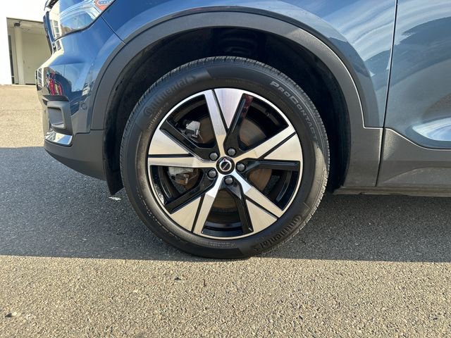 Used 2022 Volvo XC40 P8 Recharge Plus image 31