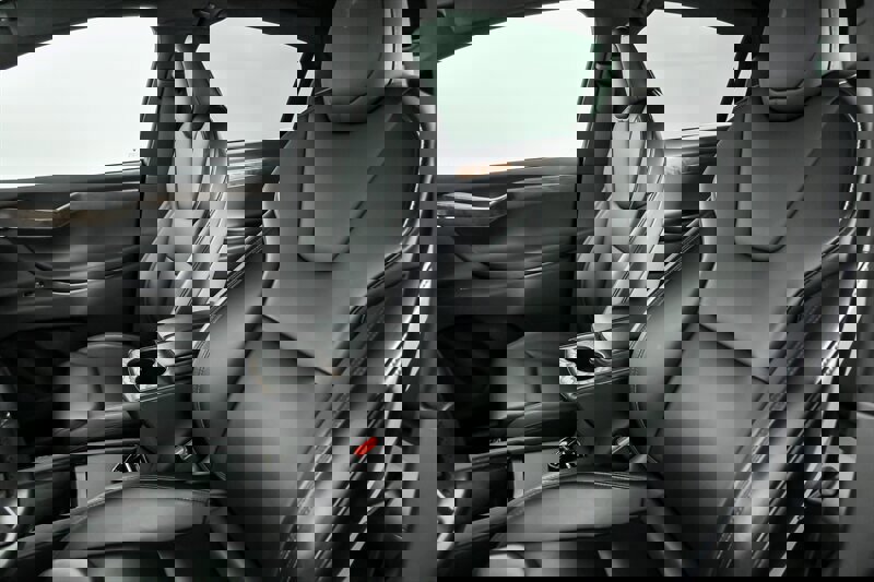 Used 2020 Tesla Model X image 19