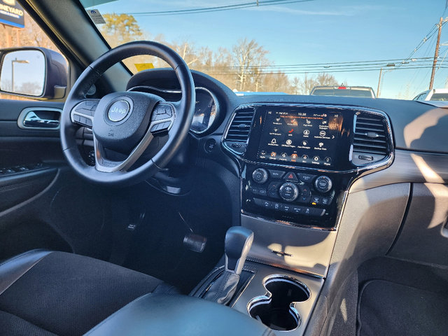 Certified 2021 Jeep Grand Cherokee Laredo X image 28