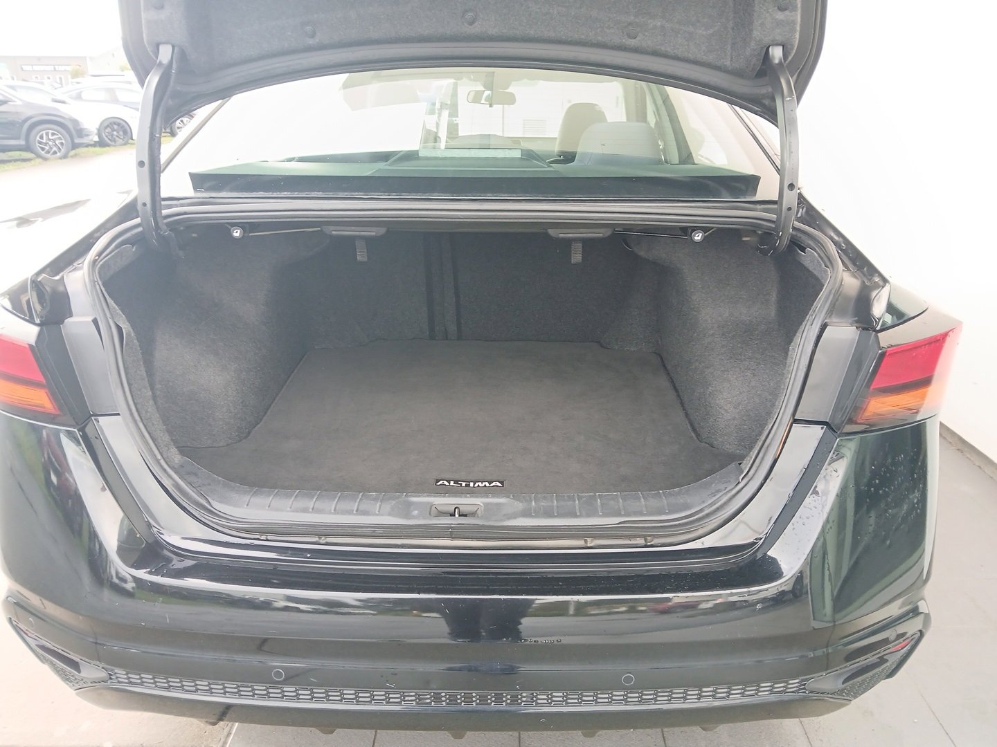 Used 2021 Nissan Altima 2.5 SV image 9