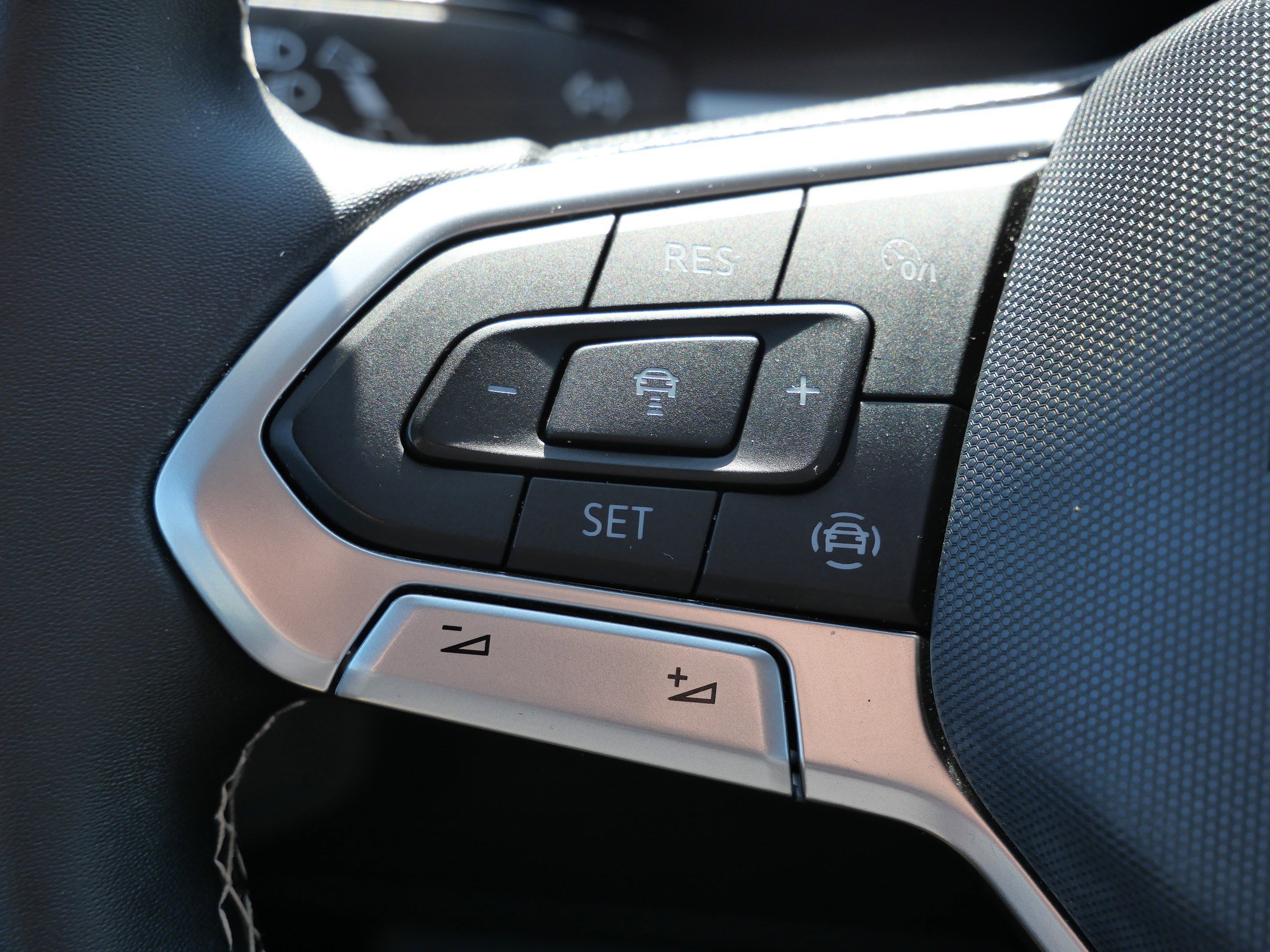 Certified 2022 Volkswagen Atlas SE AWD/4WD image 33